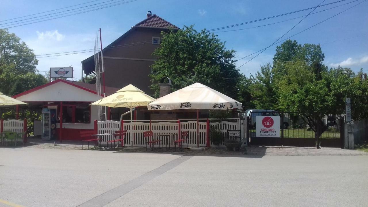 Sorompo Vendeghaz Hotel Balatonkenese Eksteriør billede